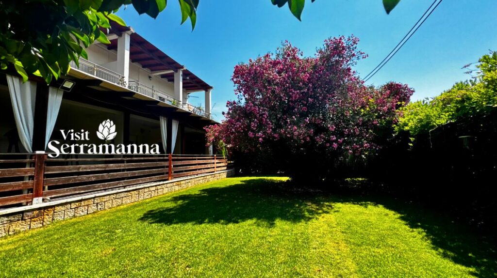 L’Oleandro  – 4 guests  2 bedrooms  4 beds  1 bathroom
The house is a detached villa located in a very quiet area, about 300 meters from the historic center.